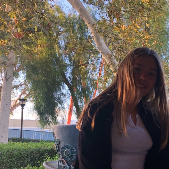 Meet your Posher, Mandy - Picture 1 of 1